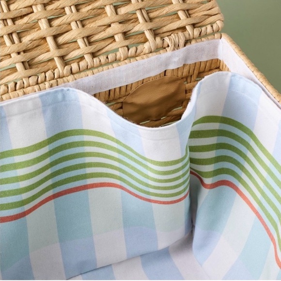 NWT Hearth & Hand Woven Picnic Basket with Red Orange Straps - Picture 6 of 10